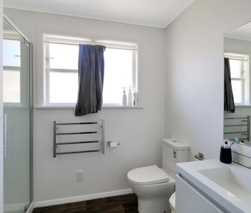 Trentham Living - Photo 2