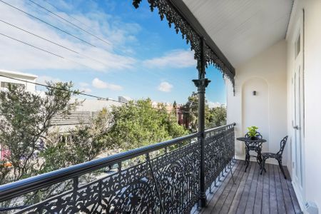 FULLY FURNISHED - Photo 5