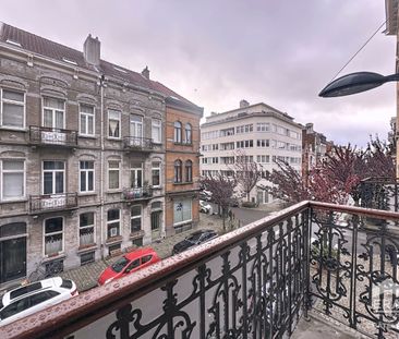 Appartement met 1 slaapkamer en terras te huur in Etterbeek - Photo 6