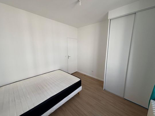 Location Appartement 3 pièces 46m² EQUEURDREVILLE HAINNEVILLE 50120 - Photo 1