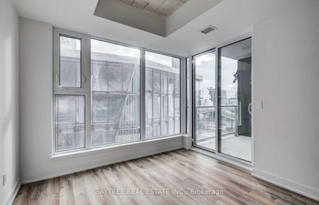 Riverside Square Lofts 15-45 , #719 - Photo 5