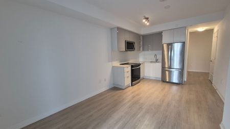 For Lease - 50 Dunfield Avenue Unit# 1613, Toronto, Ontario - Photo 4