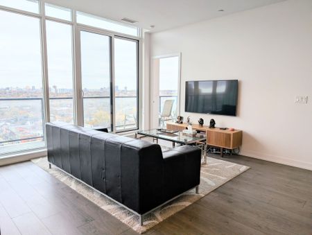 For Lease - 297 College Street Unit# PH10, Toronto, Ontario - Photo 4