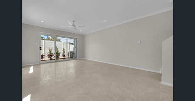 Brand New 3 Bedroom, 2 Bathroom Unit in Prime Capalaba Location - Photo 1