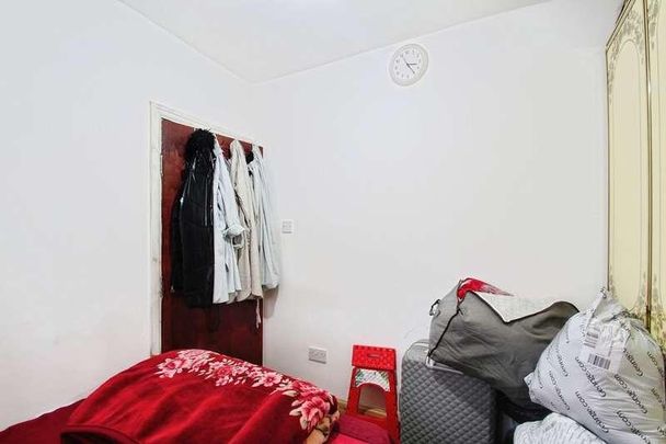 Princes Park Close, Hayes, UB3 - Photo 1