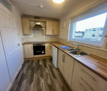 Pembroke, East Kilbride, G74 - Photo 3