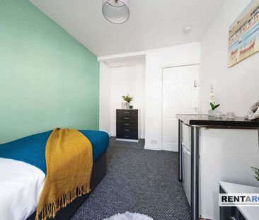 🏡 Spacious Ground Floor Double Room – Gadsby Street, Nuneaton - Photo 4
