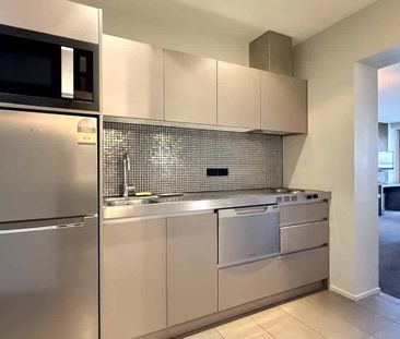 Spacious 2 bedrooms Furnished Apartment - Photo 5