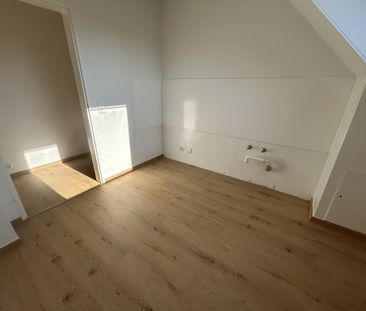 Renovierte, teilw. sanierte Wohnung perfekt für die Einzelperson - Photo 1