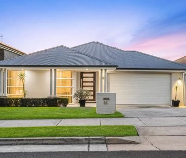 Spacious Family Single Level - Photo 1