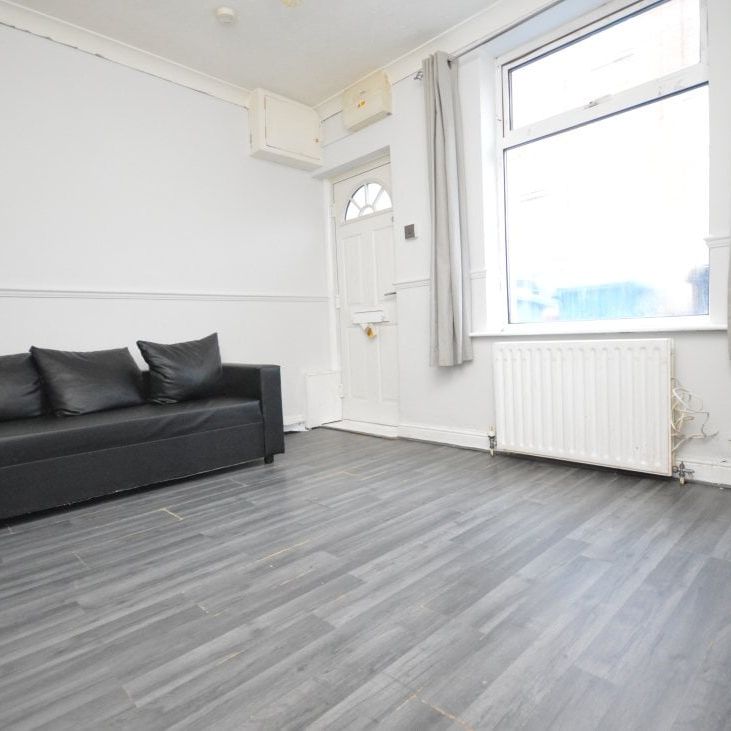 2 bedroom unspecified - Photo 1