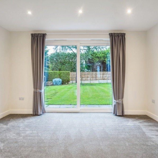 5 bedroom detached house to rent - Photo 1