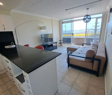 Southport Broadwater gorgeous modern unit with water views! - Photo 2