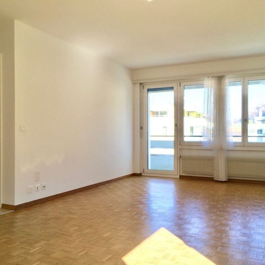 Quiet 3.5-room apartment with sunny balcony - Foto 1