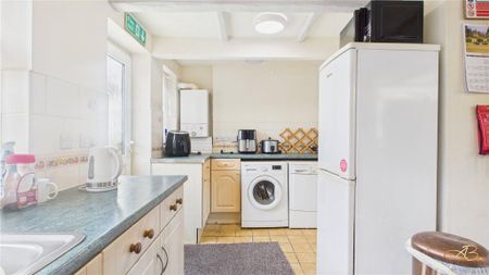 1 bedroom detached house to rent - Photo 3