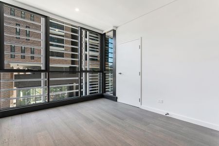 207/8 Hinchcliffe Place, Zetland - Photo 2