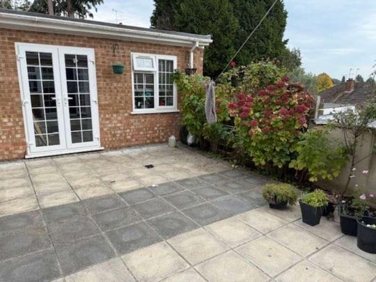 Adelaide Road, High Wycombe, HP13 - Photo 1