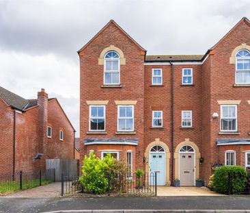 4 bed semi-detached house to rent in Three Acres Lane, Solihull, B90 - Photo 4