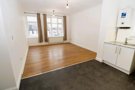 3 bedroom maisonette to rent - Photo 3