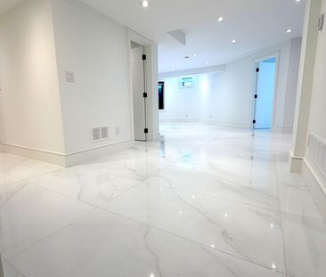 For Lease - 155 Lake Promenade, Toronto, Ontario - Photo 5