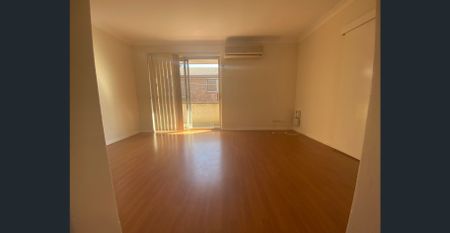 Convenient Location - Photo 2