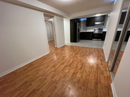 For Lease - 13 Grosbeak Crescent Unit# Basement, Toronto, Ontario - Photo 4