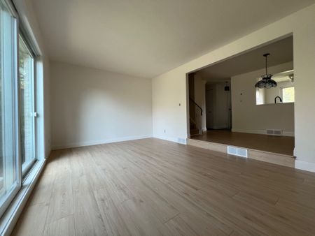 For Lease - 242 Lakeport Road Unit# 81, St. Catharines, Ontario - Photo 2