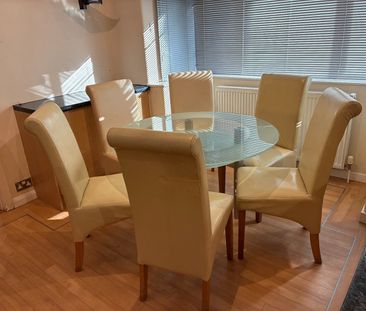 4 Bed Bungalow, Oakwell Drive, M7 - Photo 4