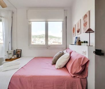 Passeig de Valldaura, Barcelona, Catalonia 08016 - Photo 1