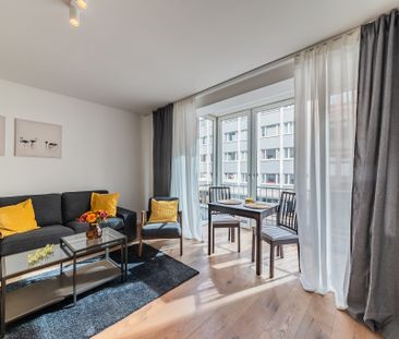 City-Residence: Gut möbliertes, großes 1-Zi.-Apartment zwischen Ban... - Photo 1