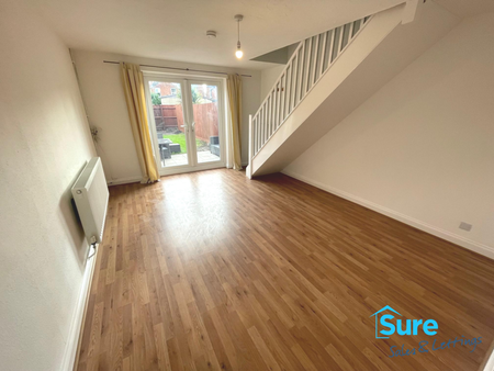 2 bedroom terraced house to rent - Photo 2