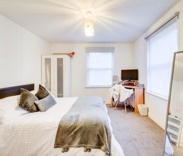 2 bedroom flat to rent - Photo 6