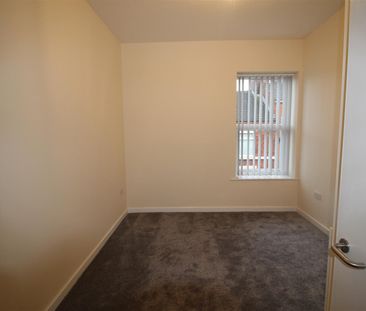 3 Bedroom Apartment for Rent - Photo 3