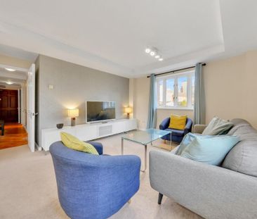 2 bedroom flat to rent - Photo 2