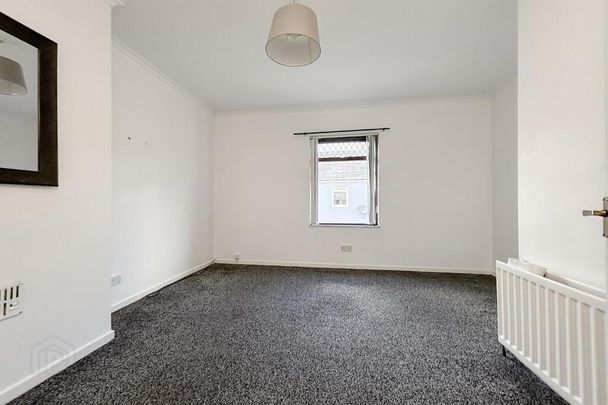32 Ainsworth Drive, Belfast, BT13 3EJ - Photo 1