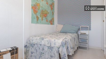 madrid, Community of Madrid 28011 - Photo 5