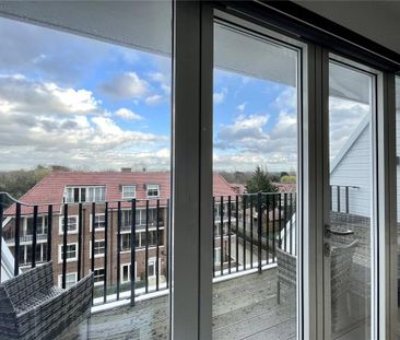 1 bedroom penthouse to rent - Photo 4