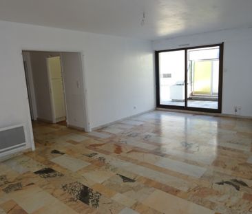 Location Appartement 3 pièces 73m² MONTPELLIER 34000 - Photo 3