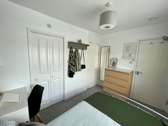 5LR - Professional Co-Living Property - Photo 1