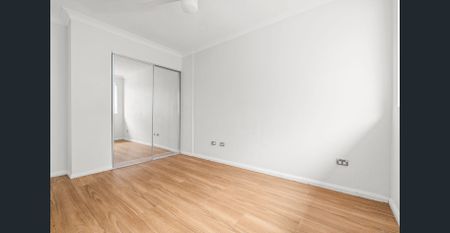 Apartment With Breath Taking Water Views! - Photo 3