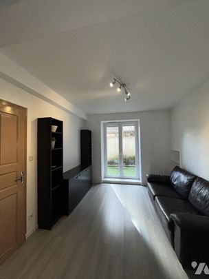 Appartement T2 meublé avec terrasse. - Photo 1