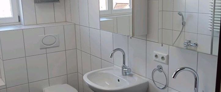 Moderne Dachgeschosswohnung in ruhiger Wohnlage - Foto 1