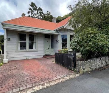 3 bedroom house in North East Valley - Photo 3