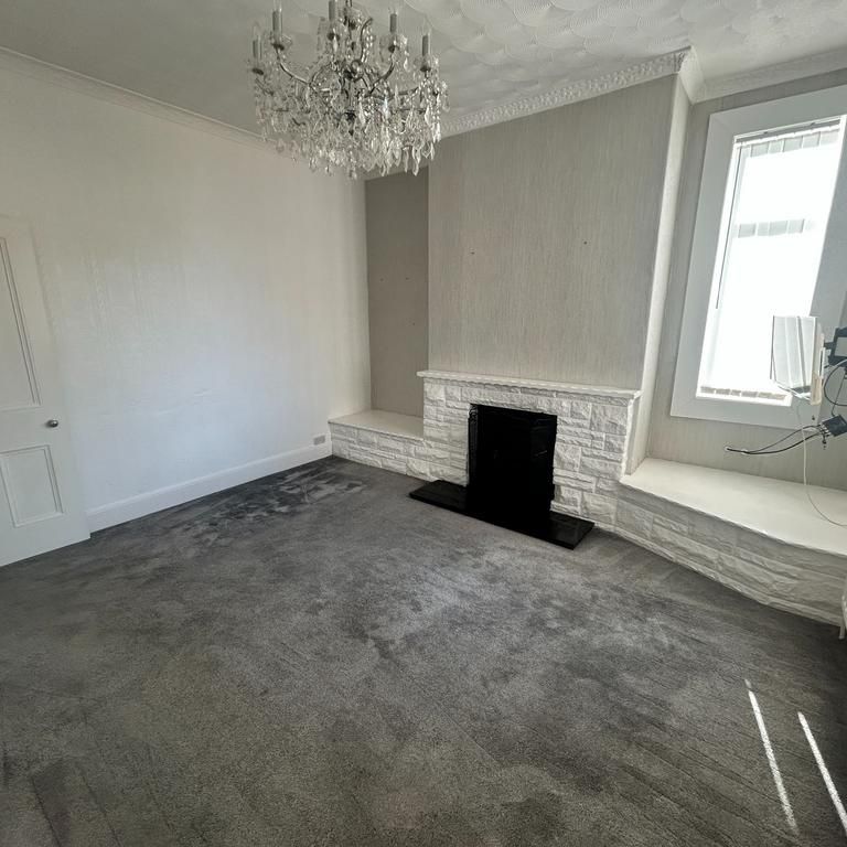 2 bedroom semi-detached house to rent - Photo 1