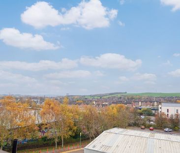 1 bedroom Flat To Let - Photo 3