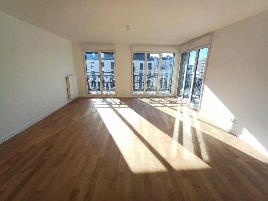 location Appartement T3 DE 75.4m² À COURBEVOIE - Photo 1