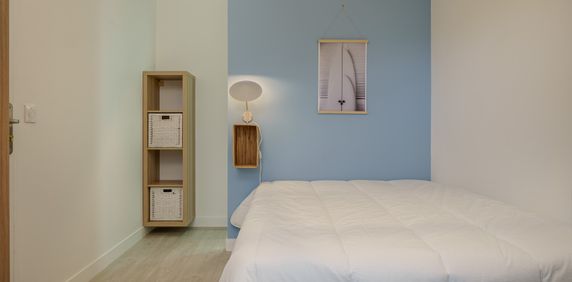 SAINTE MARGUERITE Roommate 3 Bedrooms at Marseille - Photo 2