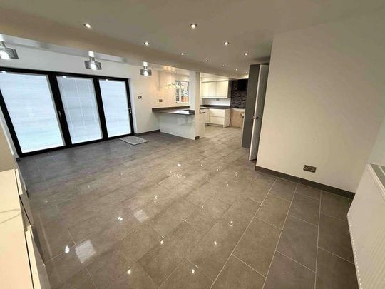 Pastures Court, Messingham, DN17 - Photo 1