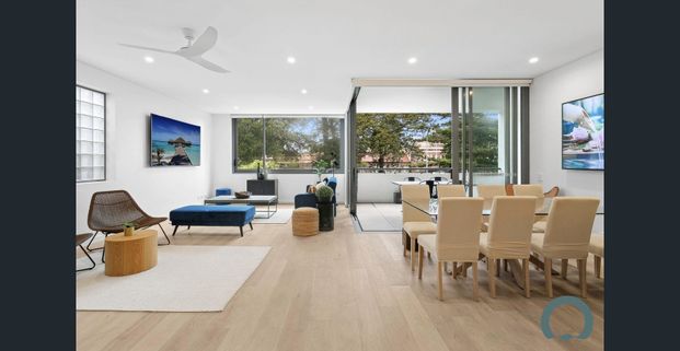 Fully Furnished Premium Residence in Coastal Location - Photo 1