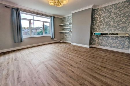 3 bedroom end of terrace house to rent - Photo 2